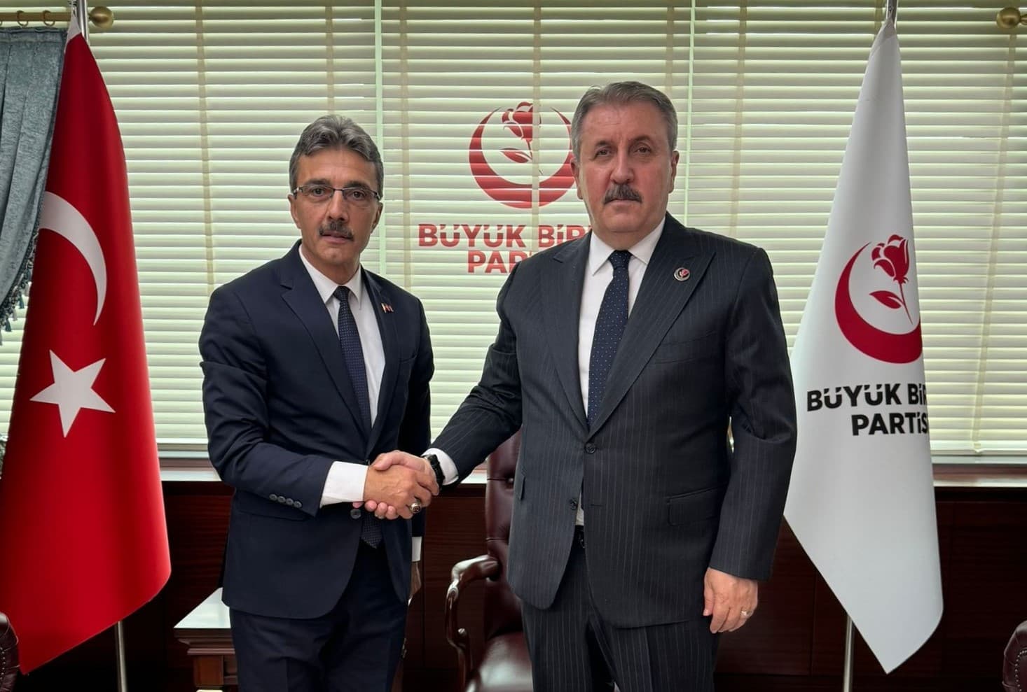 BELEDİYE BAŞKANIMIZ ŞENOL DİNÇ’TEN ERENLER İÇİN ANKARA’DA HUMMALI ÇALIŞMA
