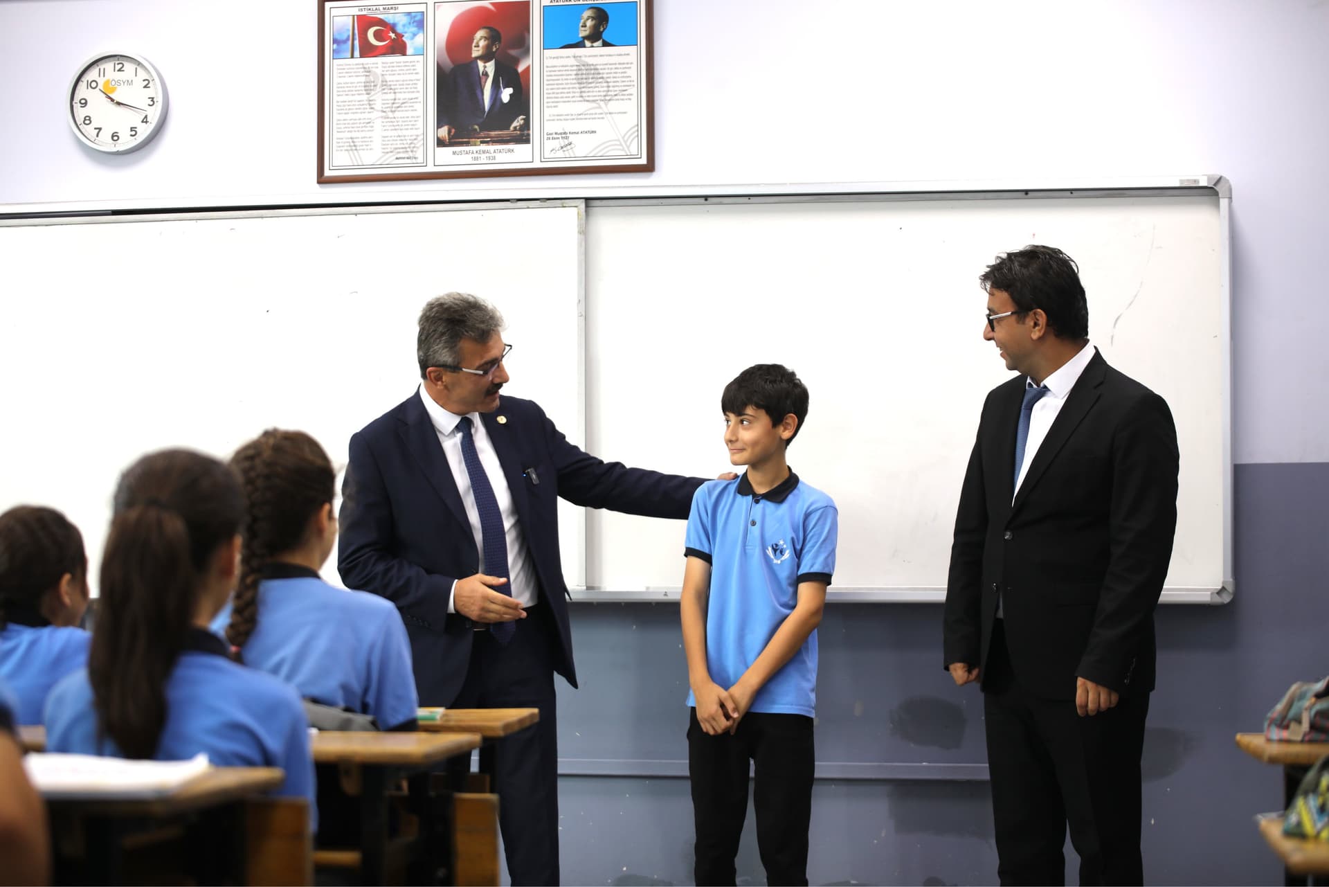 BAŞKAN ŞENOL DİNÇ O ÖĞRENCİNİN SÖZÜNÜ YERİNE GETİRDİ