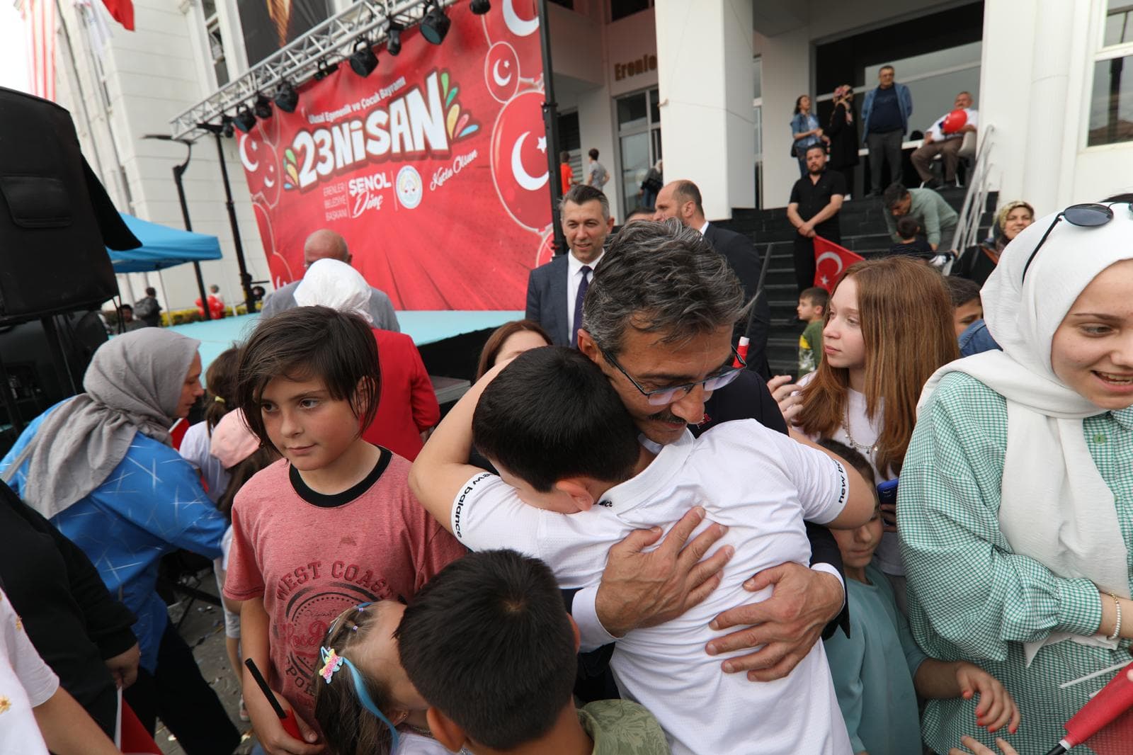 23 NİSAN COŞKUSU ERENLER DE YAŞANACAK
